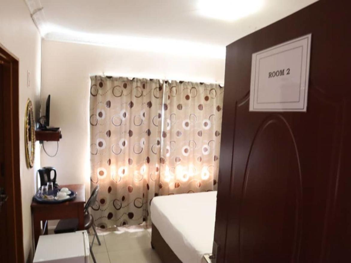 Amariah Guest House Kasane Room photo