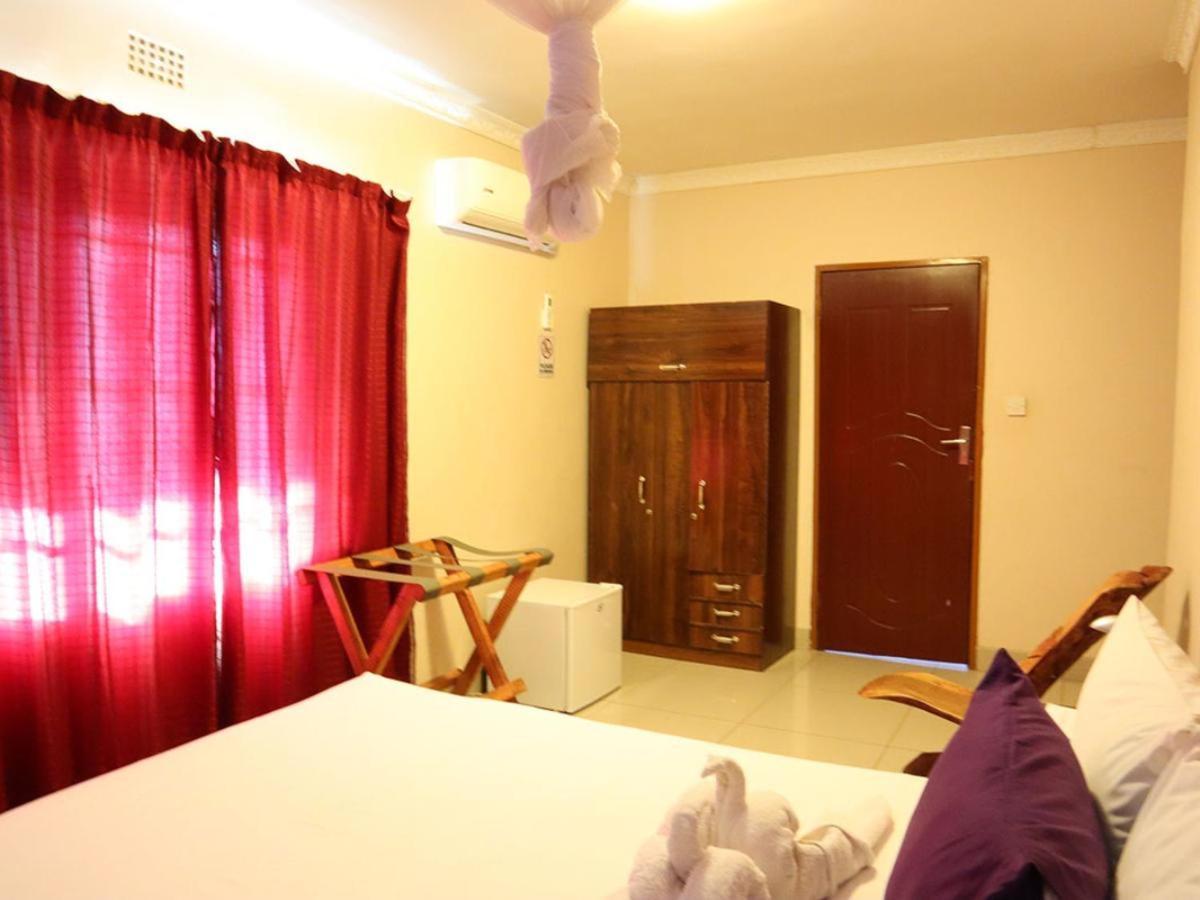 Amariah Guest House Kasane Room photo